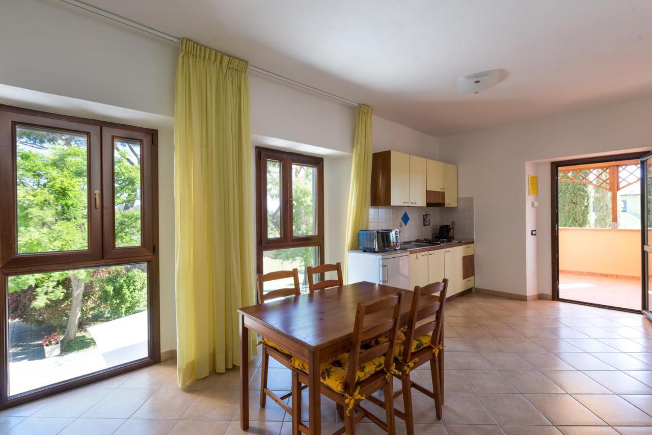 Agriturismo Le Vecchie Scuole Campiglia Marittima Buitenkant foto