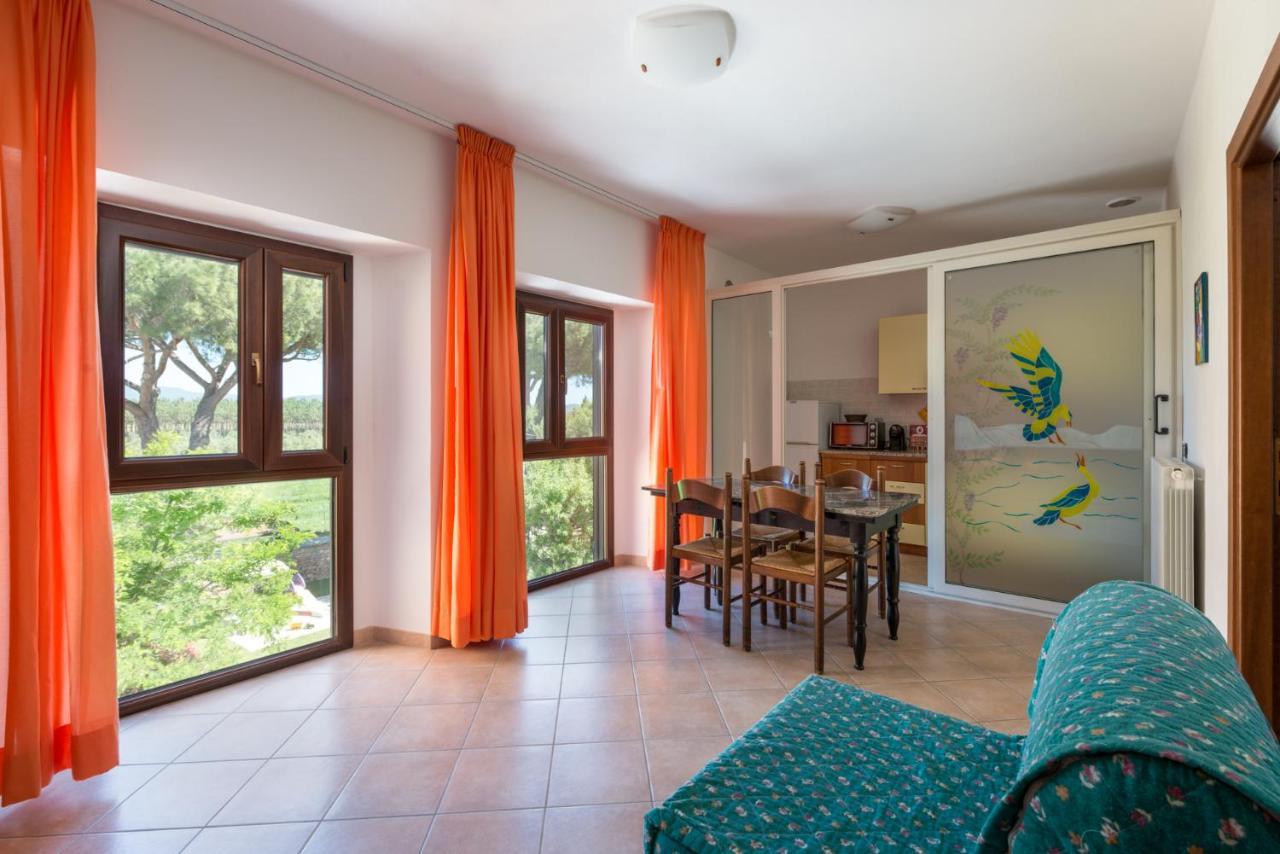 Agriturismo Le Vecchie Scuole Campiglia Marittima Buitenkant foto